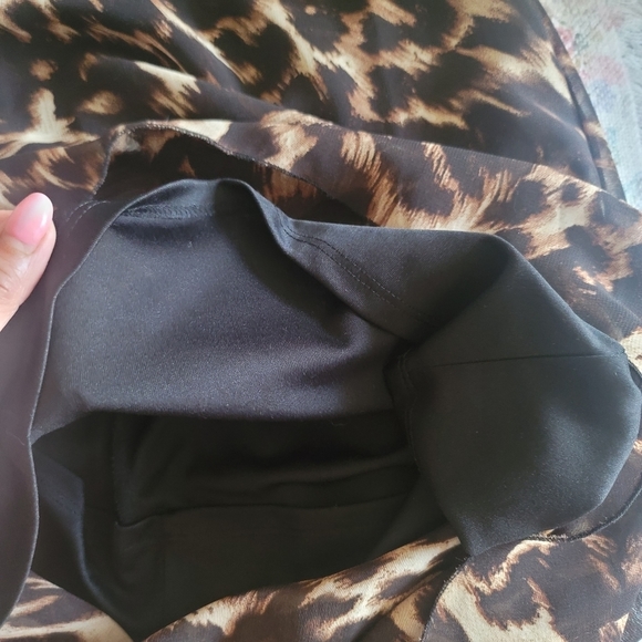 STREETWEAR Society Bittoned Leopard Dress Size Small - Picture 9 of 10